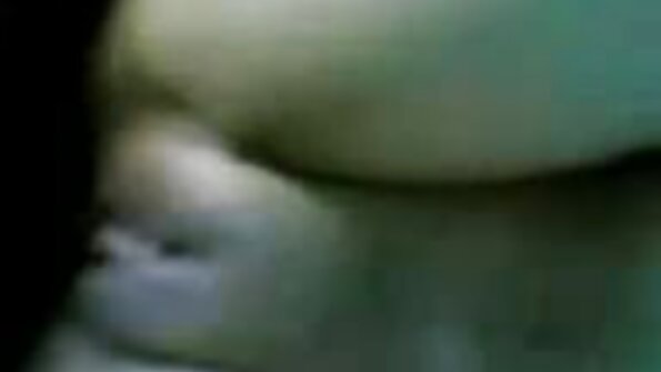 Шаргал үстэй MILF Liz Got Her Pootang Nailed
